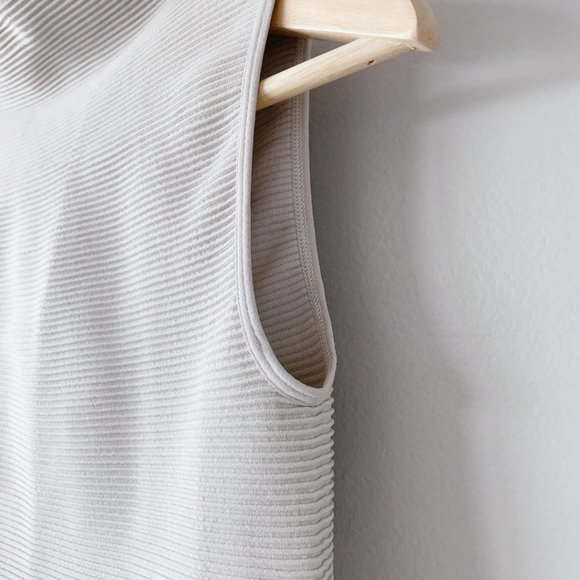 Aritzia Babaton Michael Knit Tank cream women's tops small - Picture 10 of 17